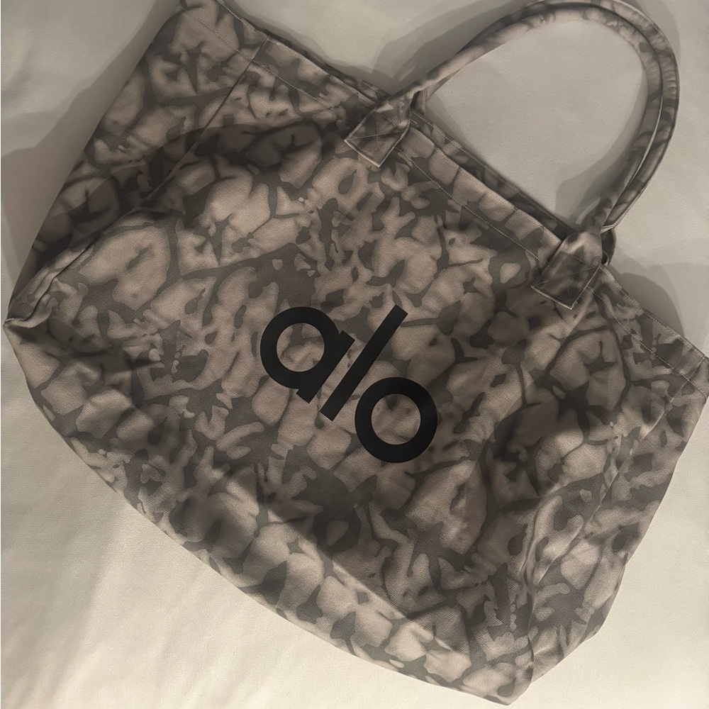 Alo Yoga Tie Dye Bag